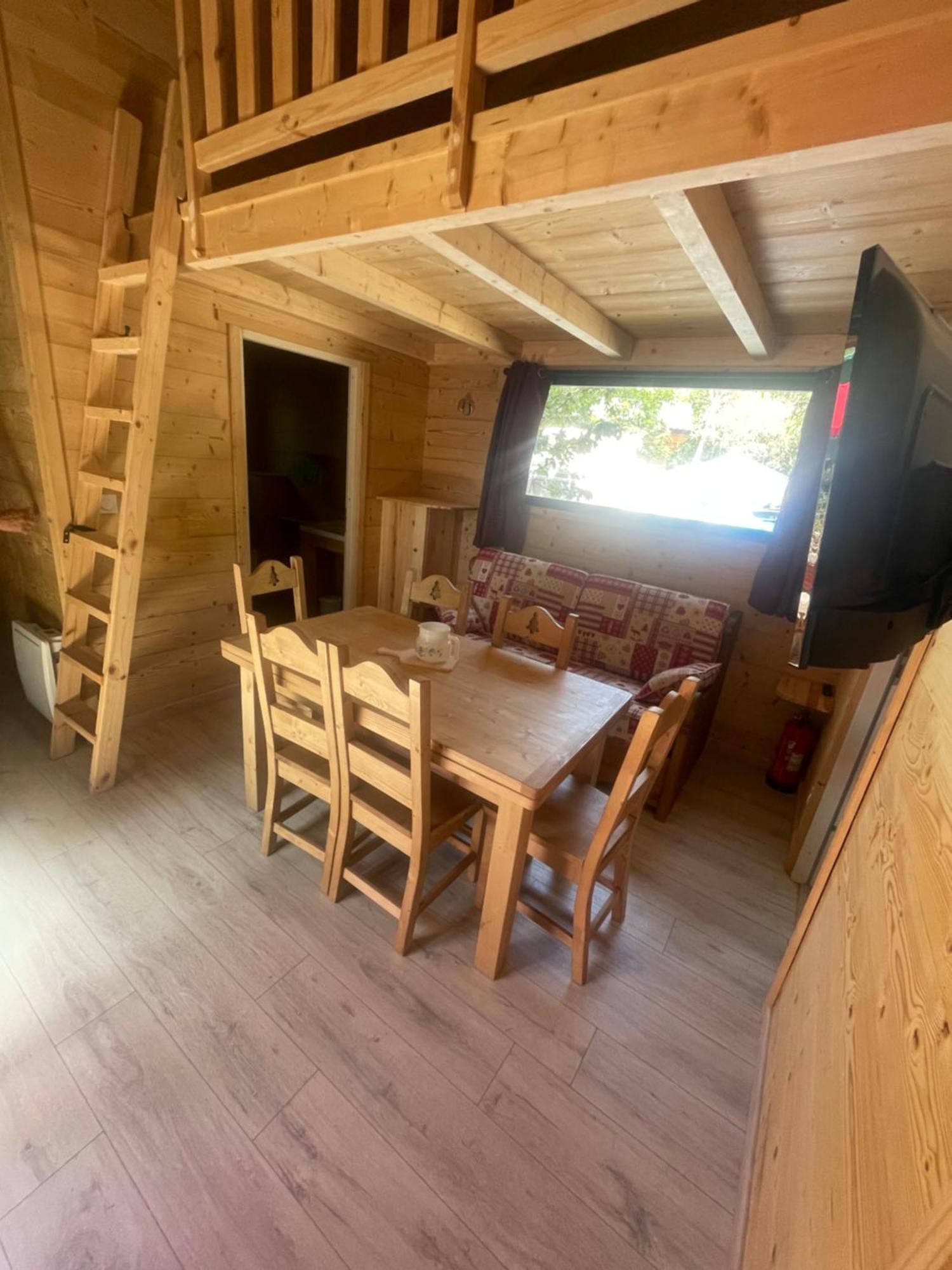 Camping L'Enclave Mobil-Home Estavar Экстерьер фото